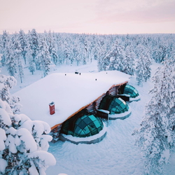 Kakslauttanen Arctic Resort