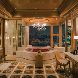 Four Seasons Hotel, Hong Kong