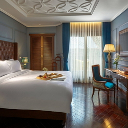 Peridot Grand Luxury Boutique Hotel