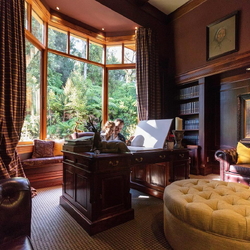 Treetops Lodge And Estate