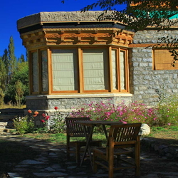 Lchang Nang Retreat-THE HOUSE OF TREES