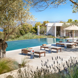 Amanzoe