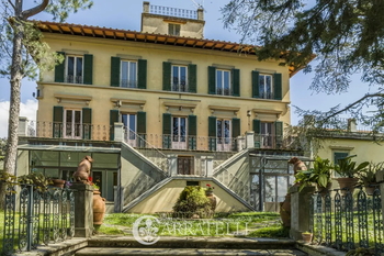 Luxury Homes: Redefining Prestigious Living with Carratelli Real Estate