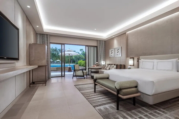 The Ritz-Carlton