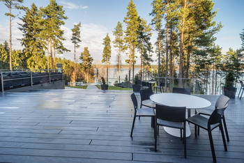 Lake Hotel Lehmonkärki - Haasi Mirror Houses