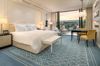Experience Unrivaled Luxury at the Waldorf Astoria Beverly Hills Hotel