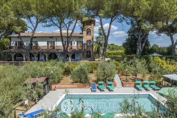 Luxury Homes: Redefining Prestigious Living with Carratelli Real Estate