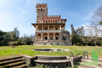 Discovering Handpicked Luxury Properties in Italy: Apolloni & Blom Real Estate Agency