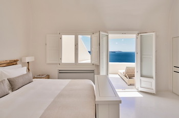 Mystique Santorini