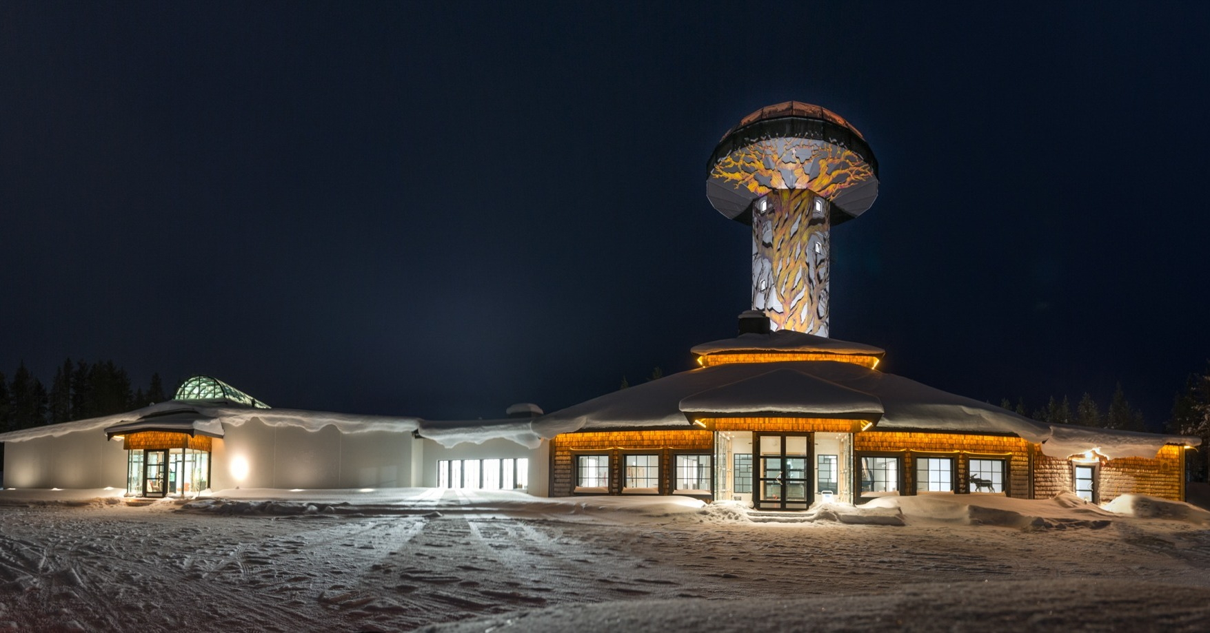 Kakslauttanen Arctic Resort